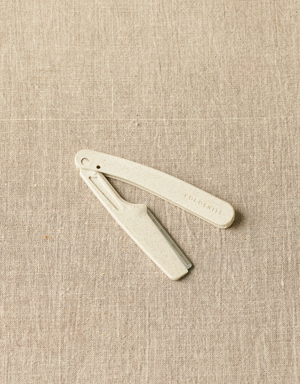 Fuzz Off Comb